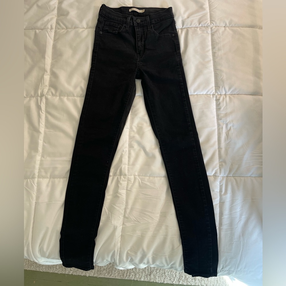 Size 25 Levi’s Mile High Super Skinny Jeans